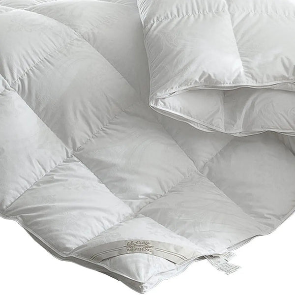 DreamZ 700GSM All Season Goose Down Feather Filling Duvet in Super King Size Deals499