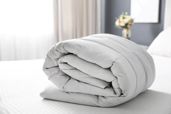 Dreamaker Australian Superwash Wool Winter Weight Quilt 450Gsm Queen Bed Deals499