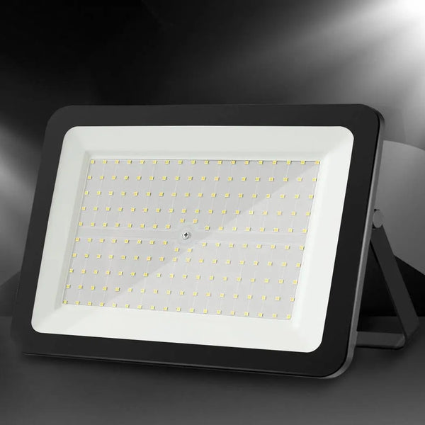 Emitto LED Flood Light 200W Outdoor Floodlights Lamp 220V-240V IP65 Cool White Deals499