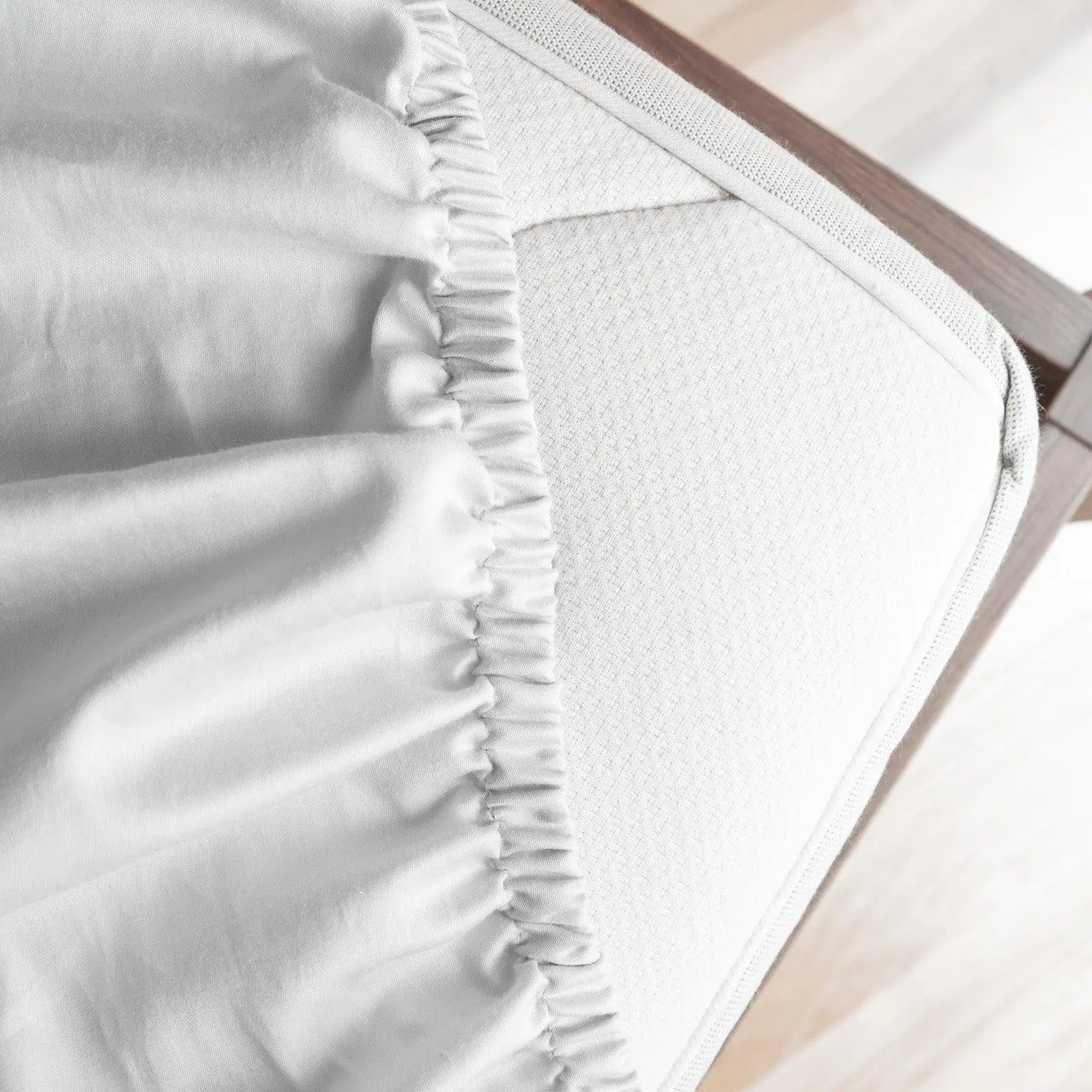 Royal Comfort 1000 Thread Count Fitted Sheet Cotton Blend Ultra Soft Bedding White King Deals499
