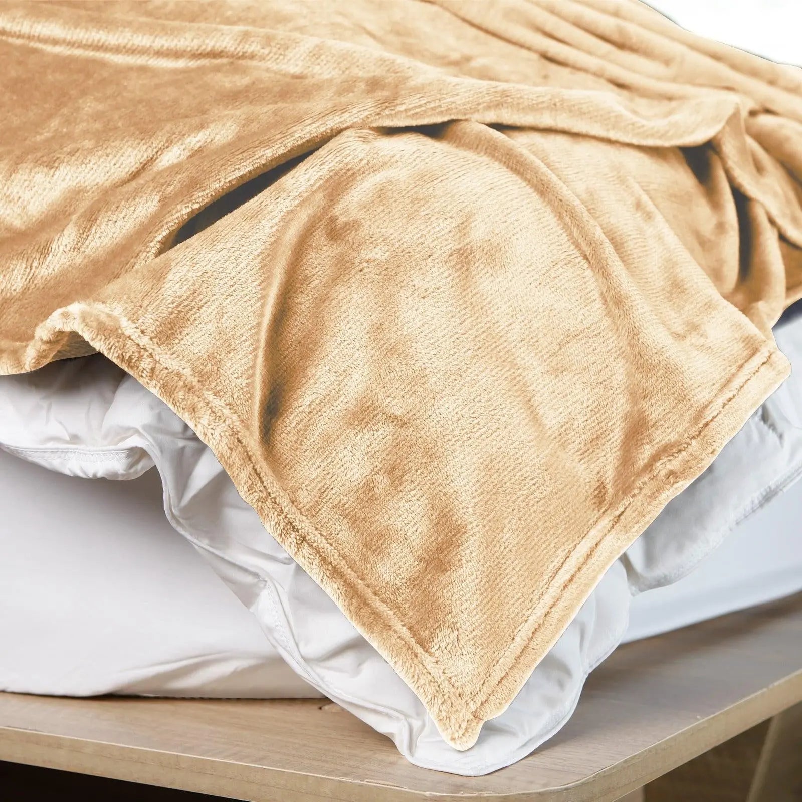 Royal Comfort Plush Blanket Throw Warm Soft Super Soft Large 220cm x 240cm Camel Deals499