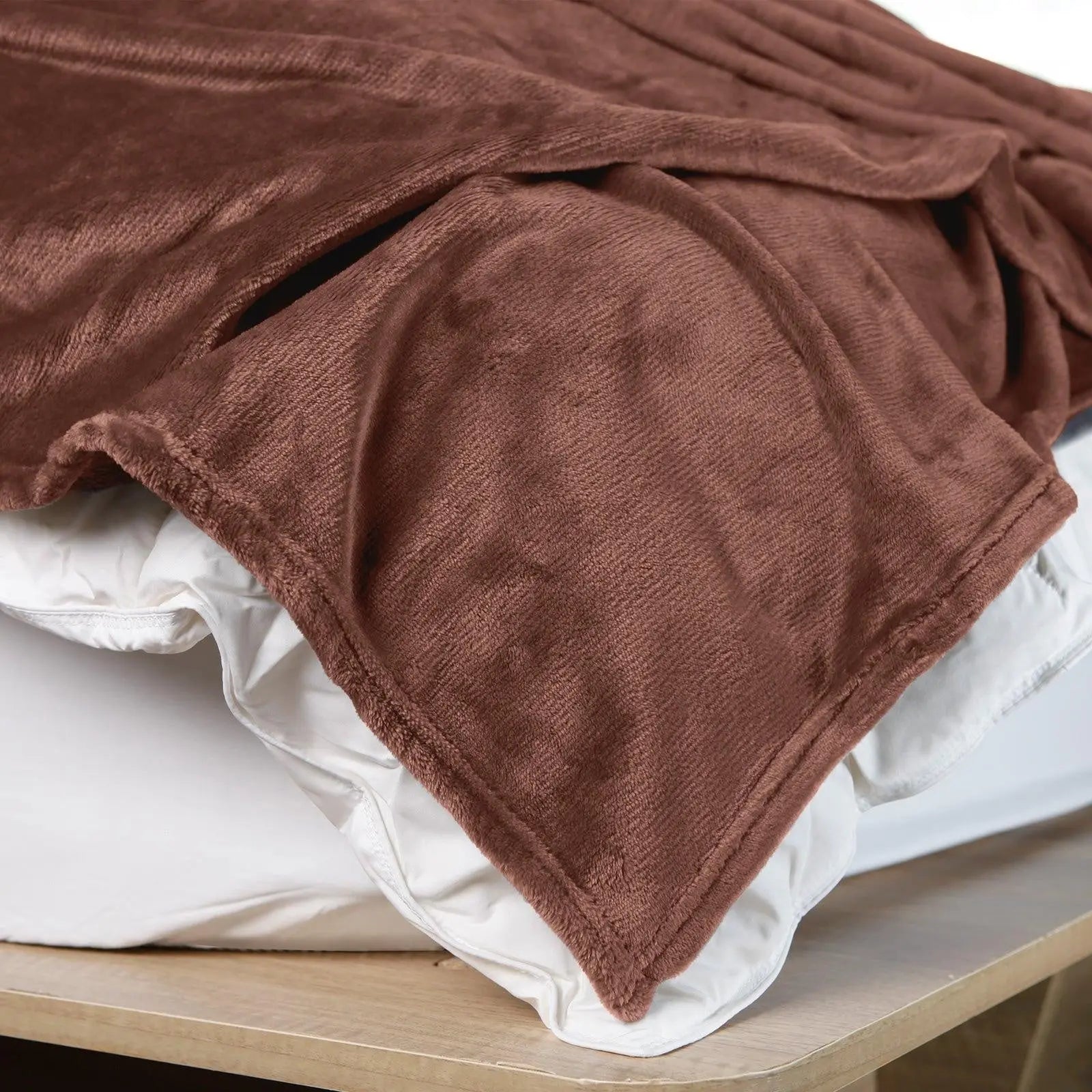 Royal Comfort Plush Blanket Throw Warm Soft Super Soft Large 220cm x 240cm Coffee Deals499