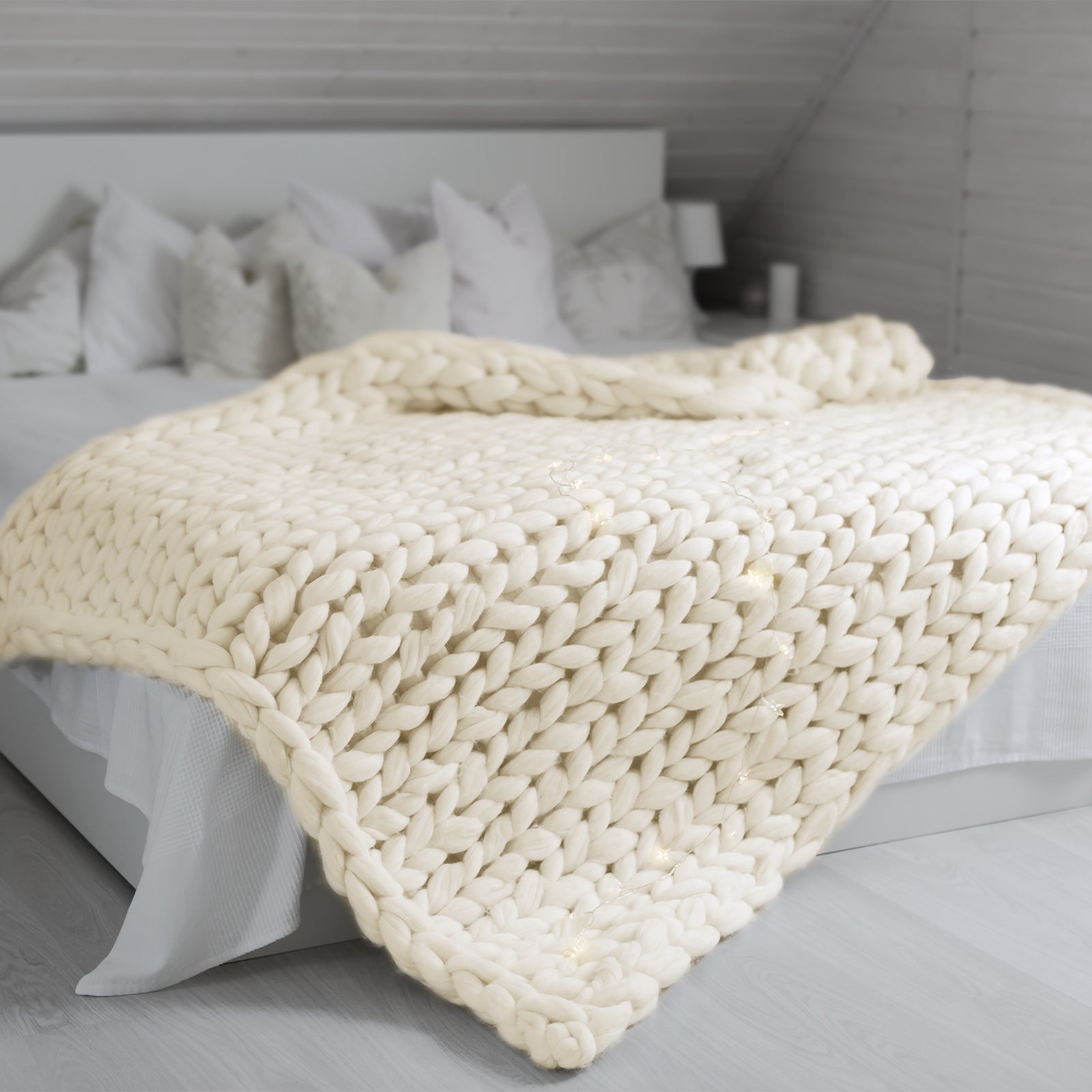 Royal Comfort Chunky Hand Knit Thick Weighted Blanket 6.3KG 203cm x 153cm - Cream from Deals499 at Deals499