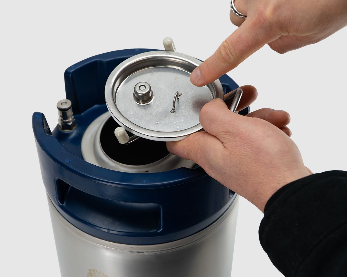 Keg King - Limited Edition True Blue 9.5L Ball Lock Cornelius