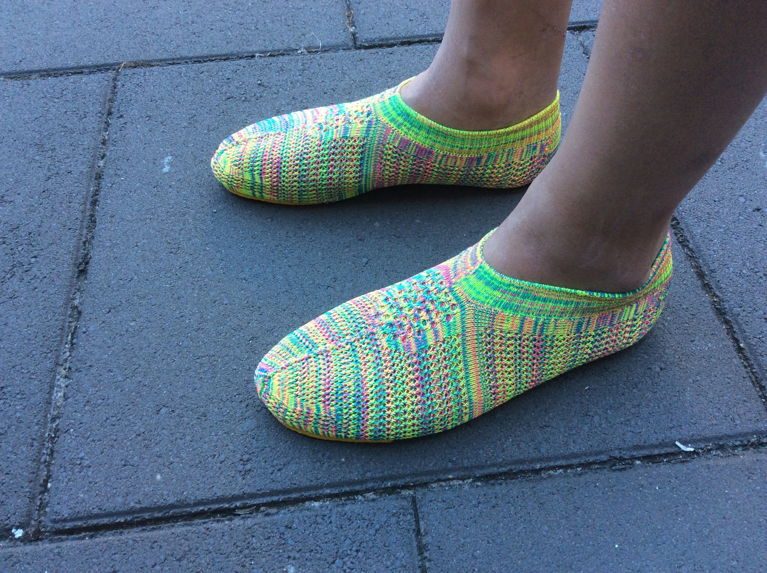 XtremeKinetic Minimal training shoes rainbow size US WOMEN(5-6) US MAN(3.5 -4.5) EURO SIZE 35-36 from Deals499 at Deals499