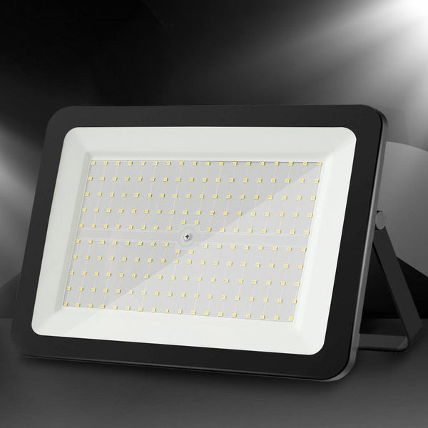 Emitto LED Flood Light 200W Outdoor Floodlights Lamp 220V-240V IP65 Cool White Deals499