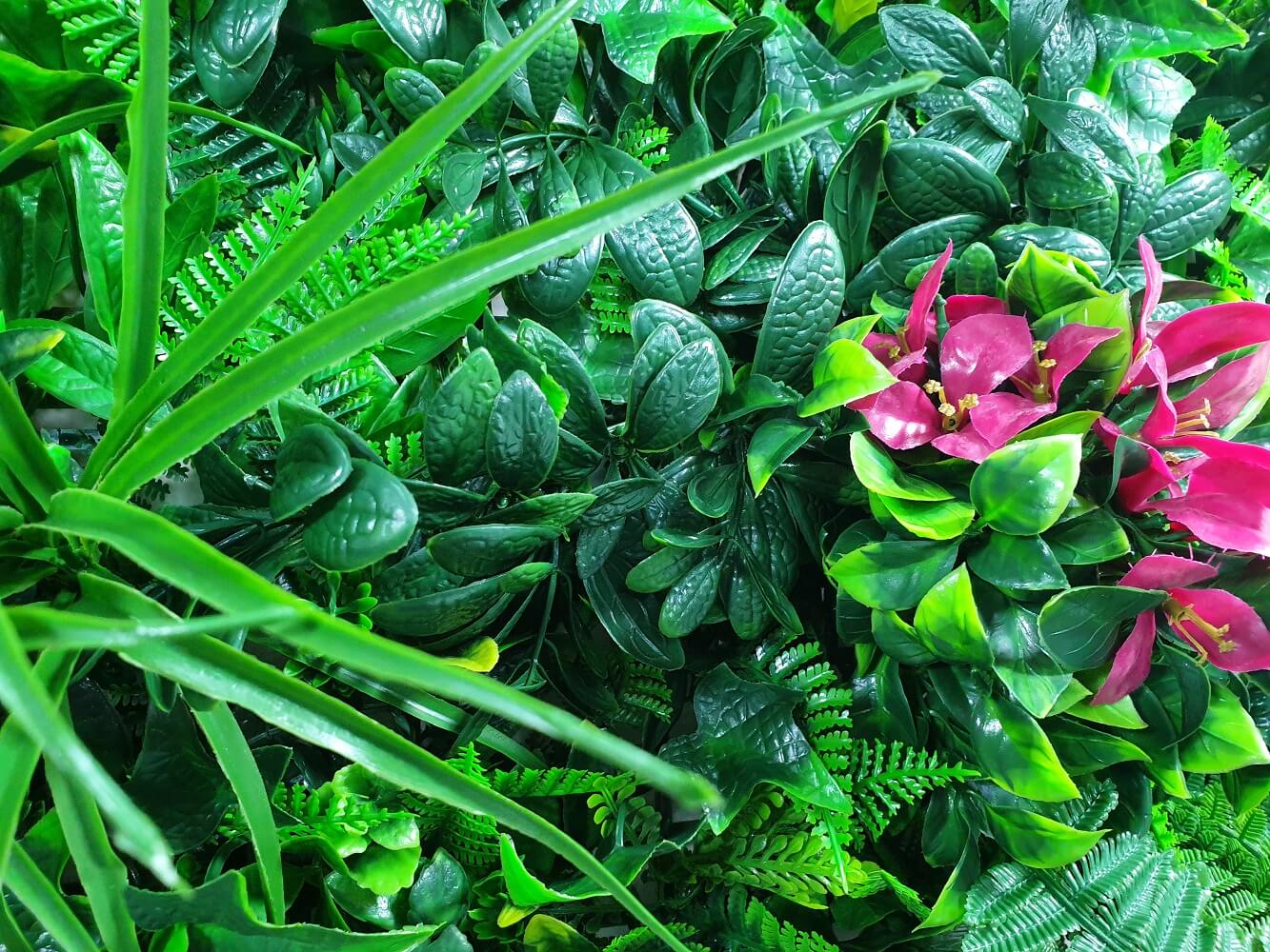 Elegant Red Rose Vertical Garden / Green Wall UV Resistant 100cm x 100cm Deals499