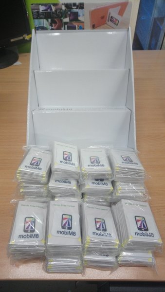 200 x MobiM8 Hands Free Helpers Set - Includes FREE Point Of Sale Box MOBIM8