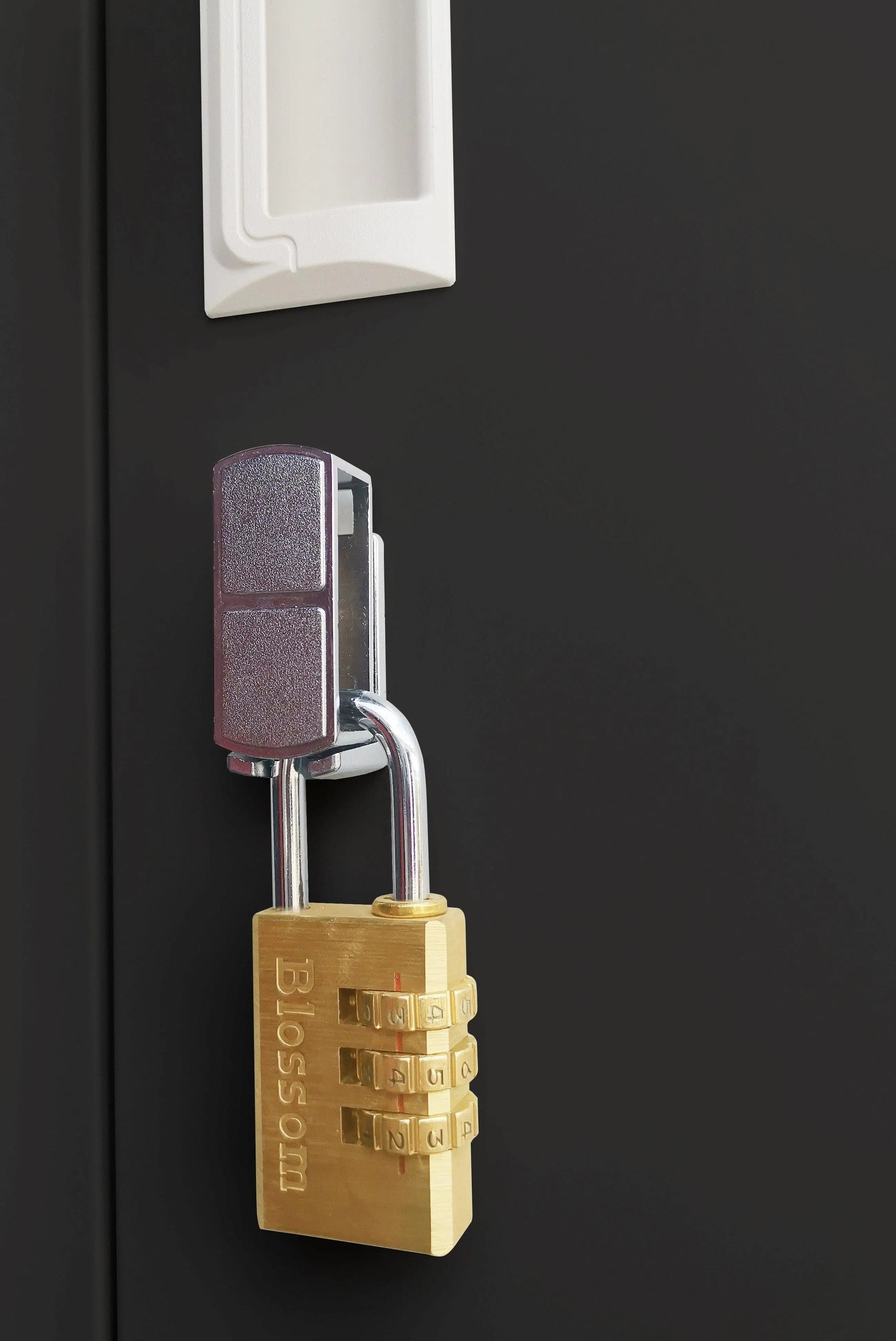 Padlock-operated lock One-Door Office Gym Shed Clothing Locker Cabinet Black Deals499