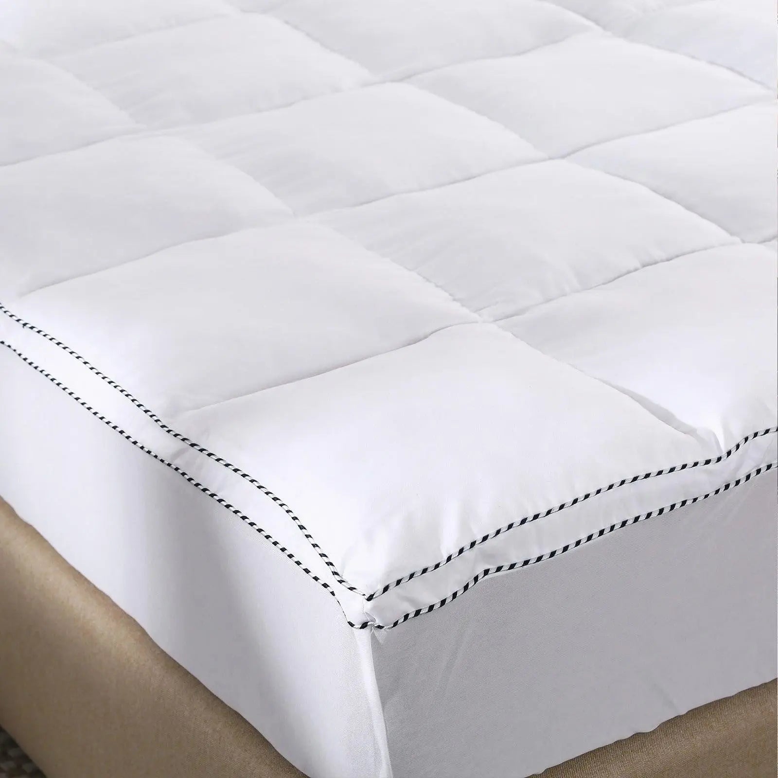 Royal Comfort 1000GSM Luxury Bamboo Fabric Gusset Mattress Pad Topper Cover Queen White Deals499