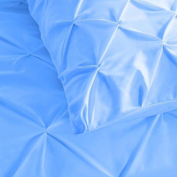 DreamZ Diamond Pintuck Duvet Cover Pillow Case Set in Super King Size in Navy Deals499
